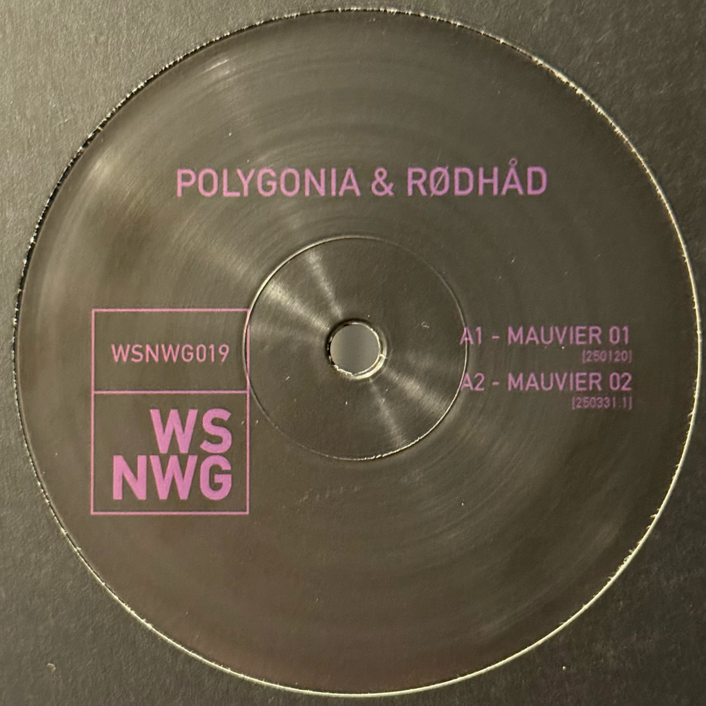 Polygonia & Rødhåd – Mauvier